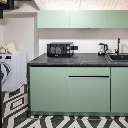 Romari Таманська 12 Apartment ลวีฟ ภายนอก รูปภาพ