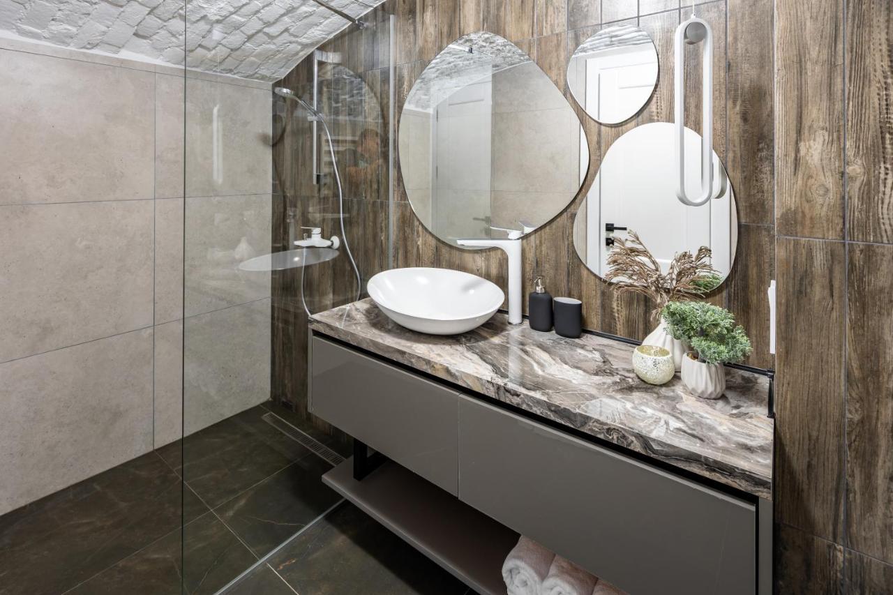 Romari Таманська 12 Apartment ลวีฟ ภายนอก รูปภาพ