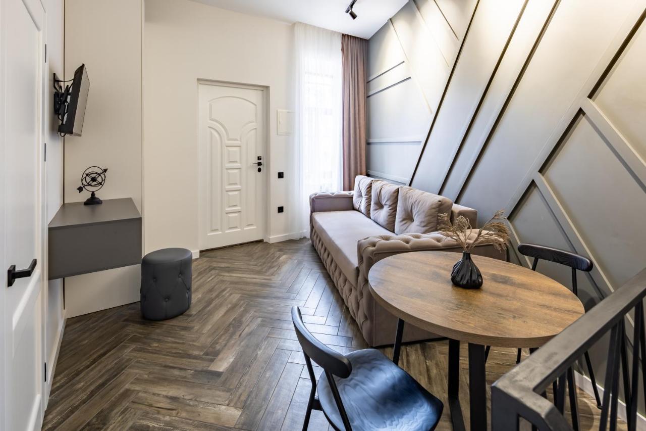 Romari Таманська 12 Apartment ลวีฟ ภายนอก รูปภาพ
