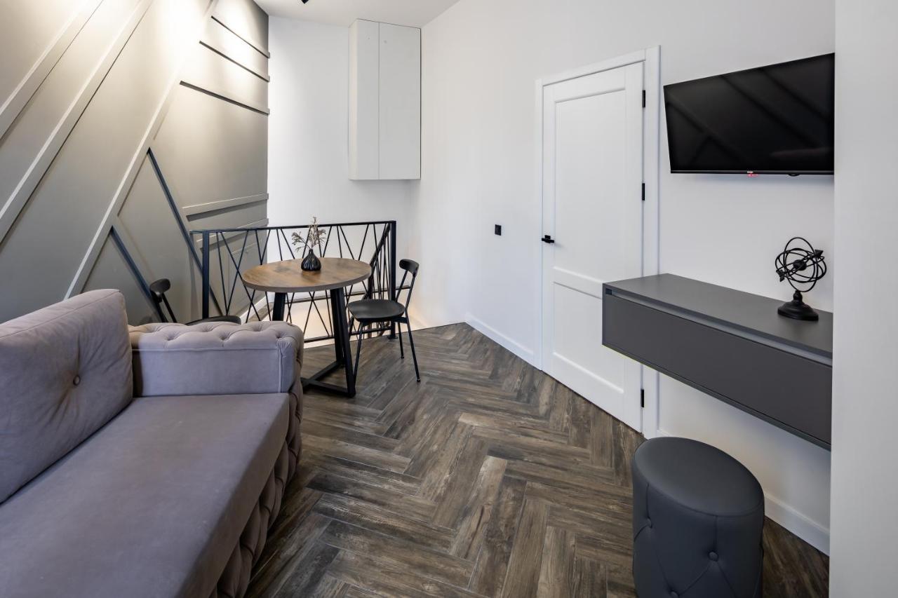 Romari Таманська 12 Apartment ลวีฟ ภายนอก รูปภาพ